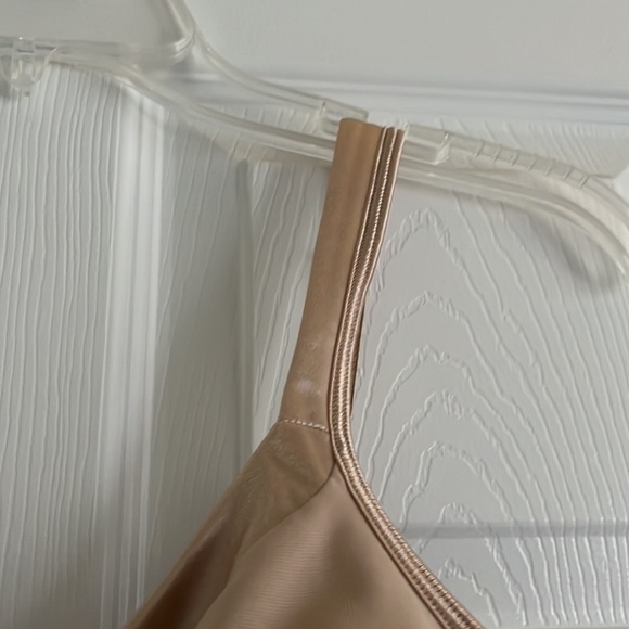Playtex 38B beige bra - Picture 3 of 7